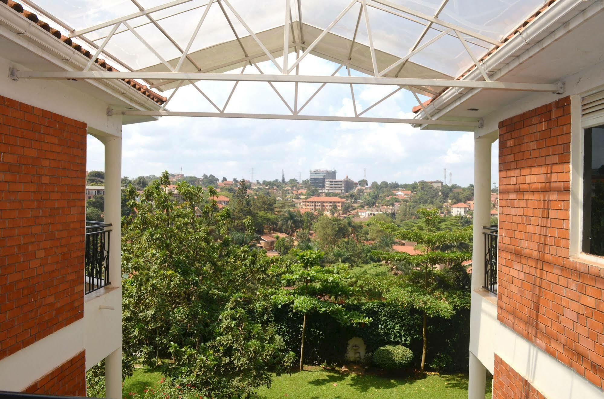Home Inn Kampala Exterior photo